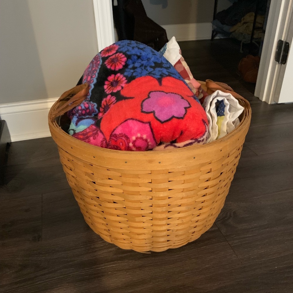 Longaberger large floor basket